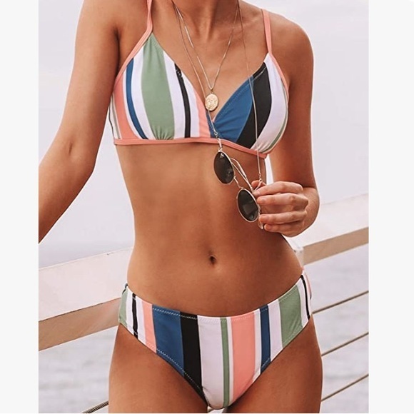 Cupshe Other - CUPSHE‎ Women's Striped Back Hook Closure Bikini Adjustable Straps Swimsuit NWT